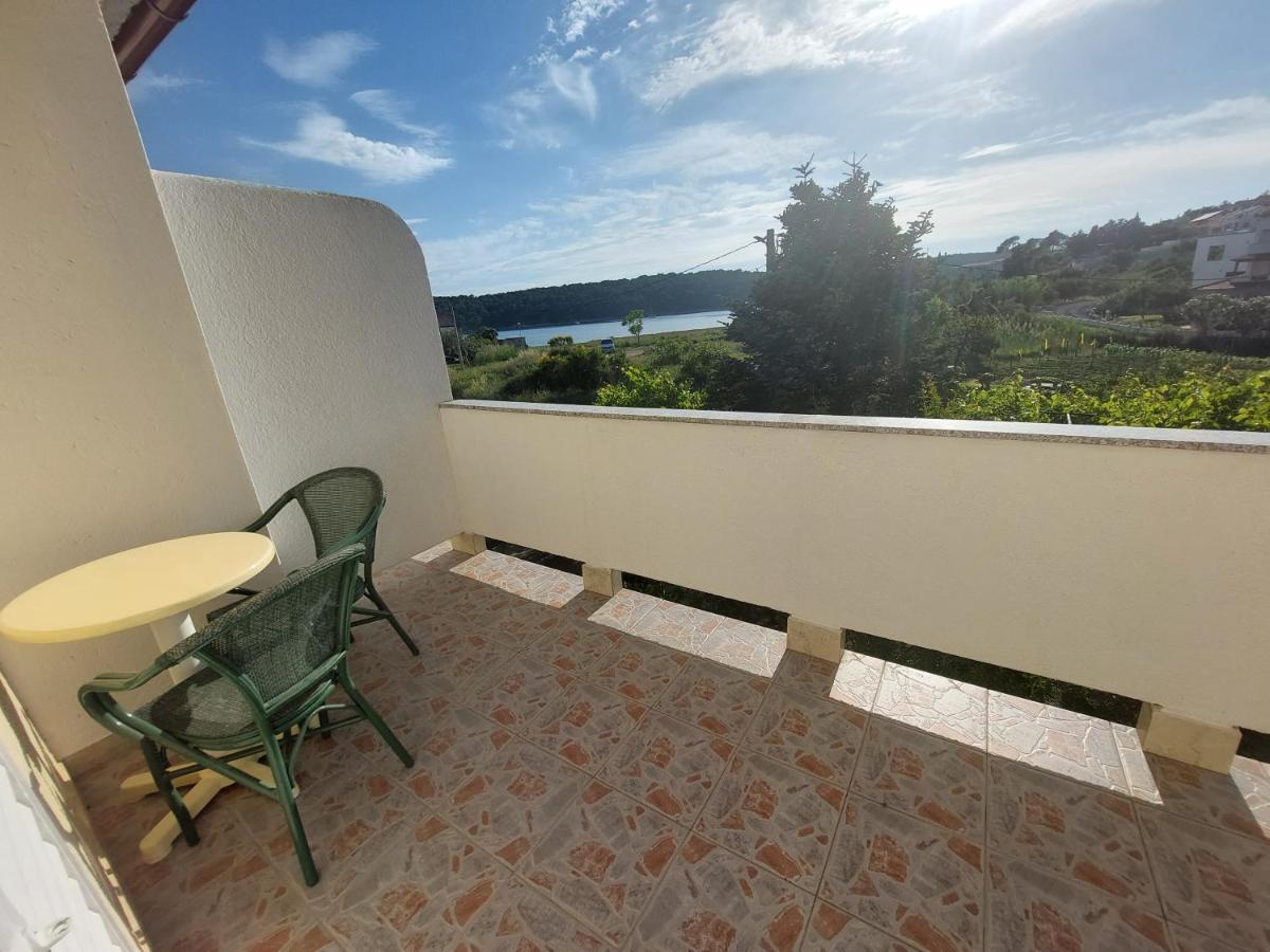 Rooms Marto Rab Exterior photo
